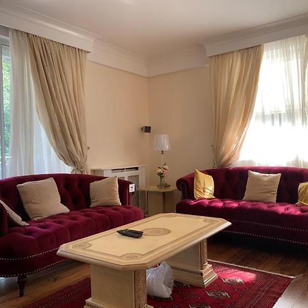 Lovely 3 Bedroom Apartment Лондон Экстерьер фото